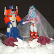 Illustration for article titled Nerdiest Wedding Cake Toppers We Adore